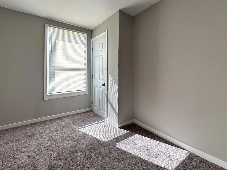 2644 S Felton St — Photo 5