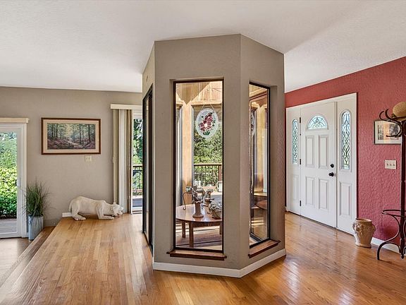 5th image of 25149 Radonich Rd