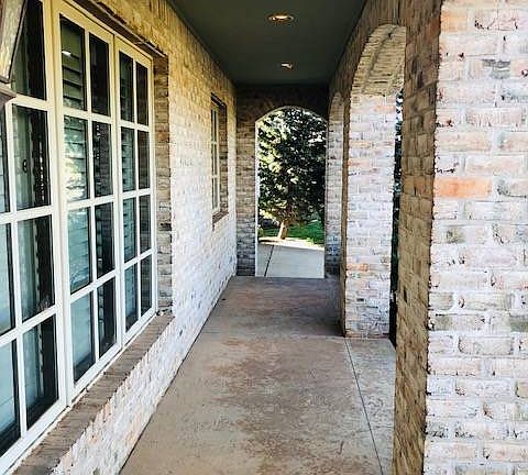 4th image of 14712 Hollyhock Dr