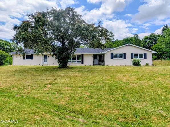 110 Sycamore Rd, Fishertown, PA 15539