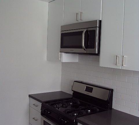 3rd image of 601 N Spaulding Ave APT 12