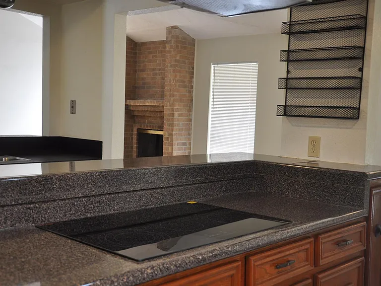 16454 Hickory Knoll Dr — Photo 7