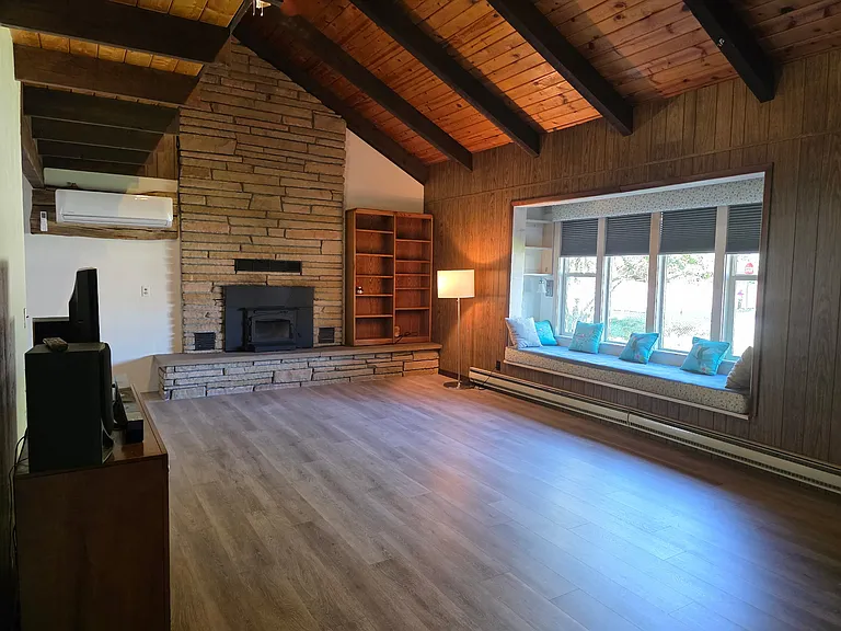 1120 Cedar St — Photo 14