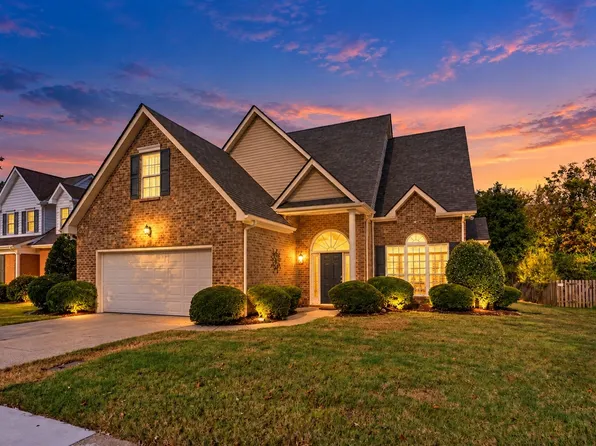 6936 Sunnywood Dr, Nashville, TN 37211