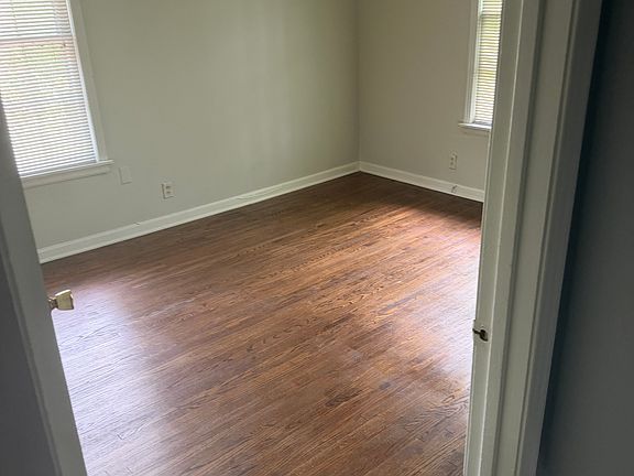 5th image of 1024 Woodmont Blvd