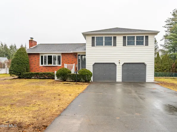 6 Longwood Drive, Albany, NY 12211