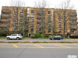 141 Great Neck Rd #101, Great Neck, NY 11021