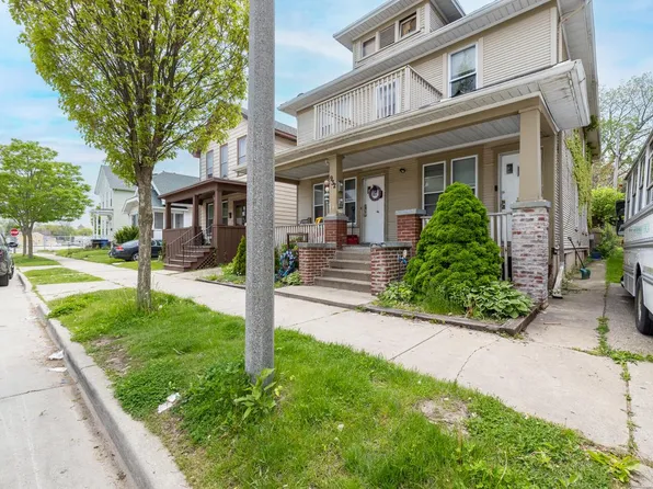 932 Center STREET, Racine, WI 53403