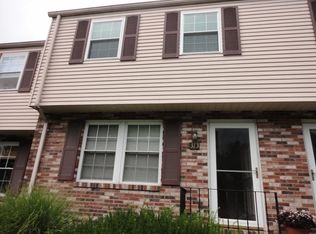 313 Laporte Ct, Cranberry Township, PA 16066