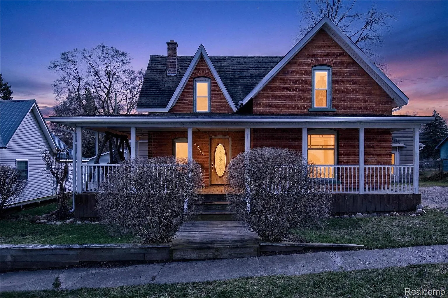 4235 Vine St photo 1