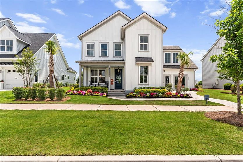 Northridge Exterior