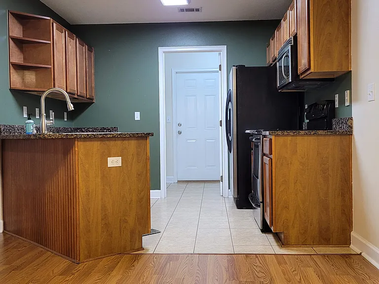 2809 Red Plum Ct — Photo 13