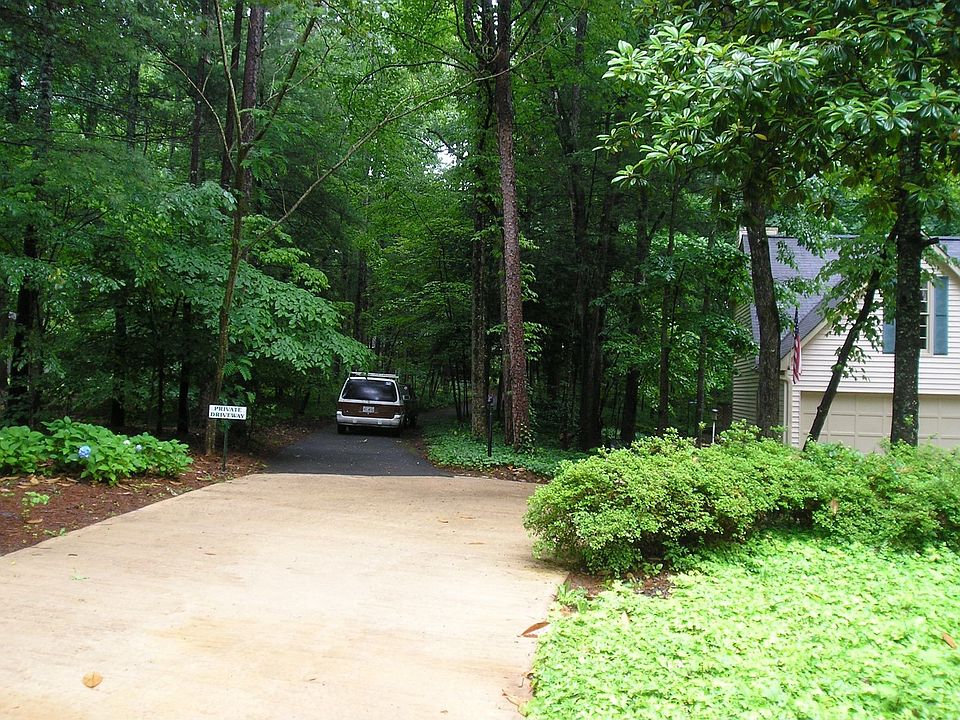 2nd image of 1011 Laurel Lake Dr
