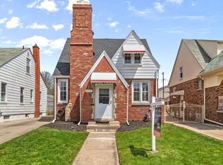 6832 Middlepointe St, Dearborn, MI 48126