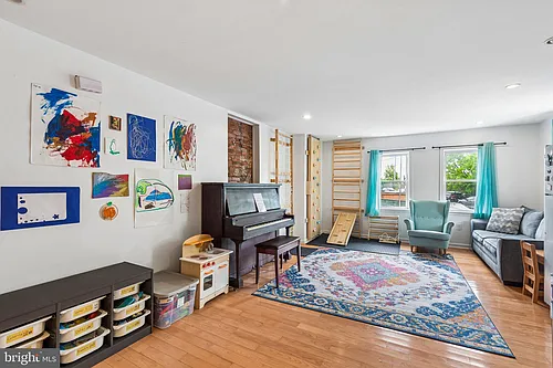 3101 Haverford Ave Photo 1