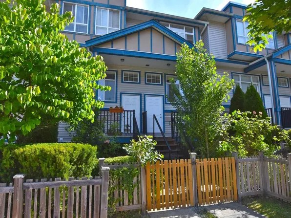 13899 Laurel Dr #2, Surrey, BC V3T 0E3