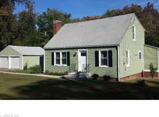 16 North Rd, East Granby, CT 06026