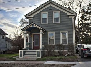 677 Central St, Oshkosh, WI 54901