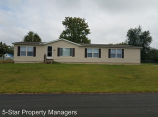 820 Highland Dr, Goshen, IN 46528