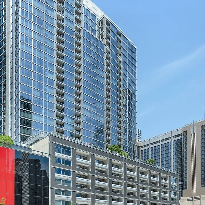 240 E Illinois St #1409