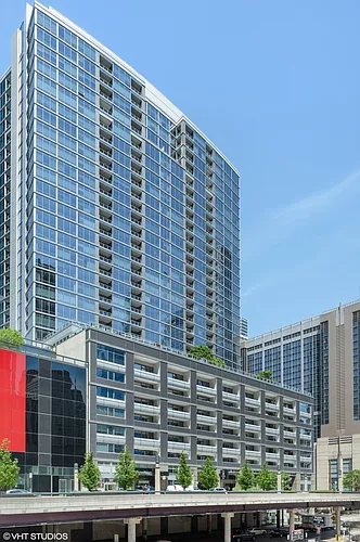 240 E Illinois St #1409 Photo 1