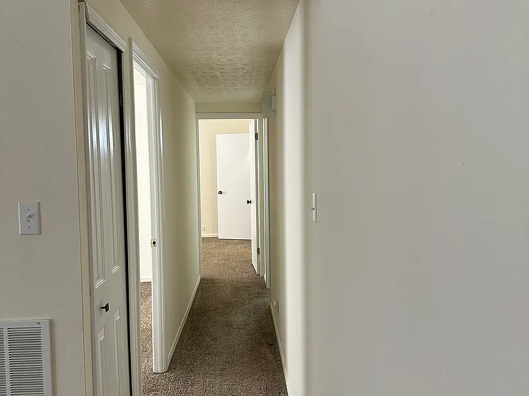 2 Bedroom 2 Bathroom 
Hallway