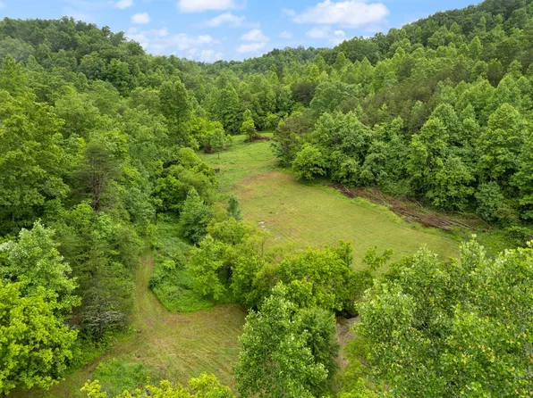 629 Highway 472, Manchester, KY 40962