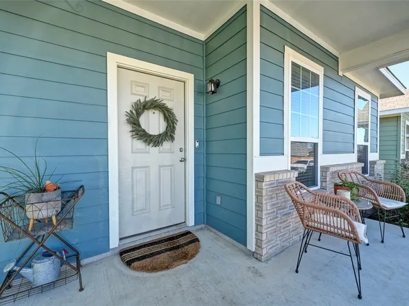 209 Duck Creek Trl, San Marcos, TX 78666