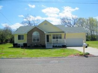 2128 Curving Rd, Knoxville, TN 37912