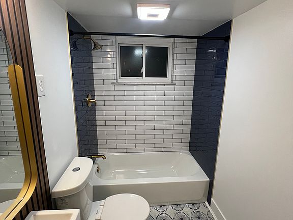 4th image of 3275 Gayway Ct