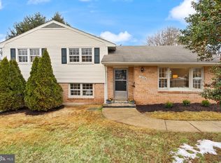 14724 Braddock Rd, Centreville, VA 20120