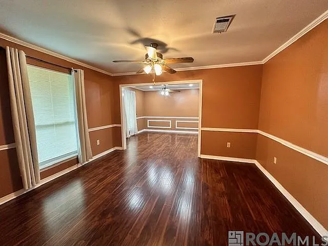 5840 Parkforest Dr — Photo 17