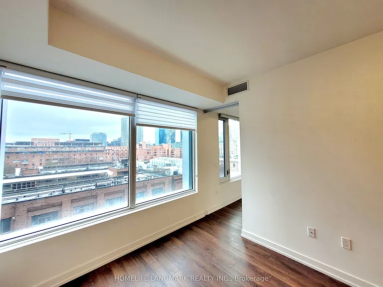 158 Front St E #623 — Photo 16