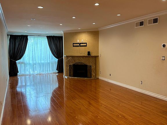 2nd image of 12720 Burbank Blvd Unit 232