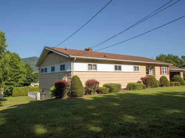 14 Mountain View Lane, Rutland City, VT 05701