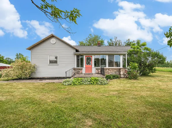 14711 White Creek Ave NE, Cedar Springs, MI 49319