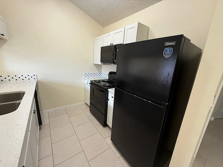 2831 Landover Blvd #C — Photo 8