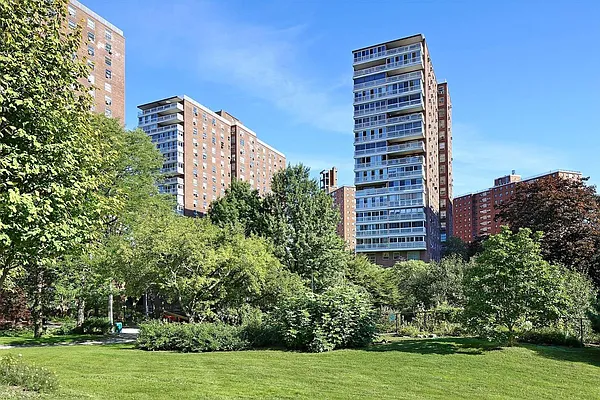 Sold by Corcoran | media 29