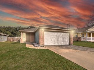 513 Hospital St, Tomball, TX 77375