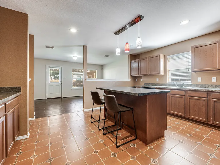 6504 Corral Ln — Photo 13