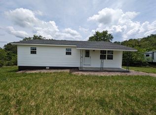 526 Harding Rd, Jamestown, TN 38556