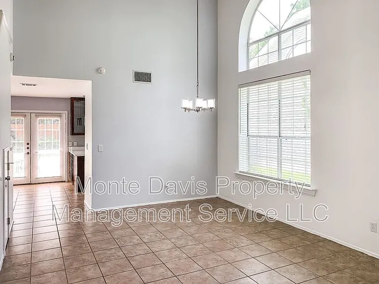 11506 Gun Fight Ln — Photo 11