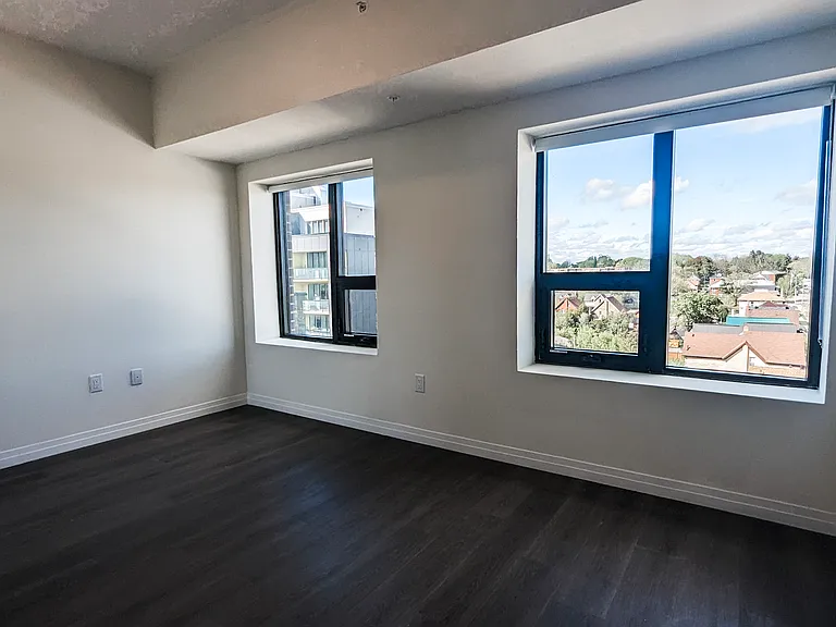 387 King St E #201 — Photo 15