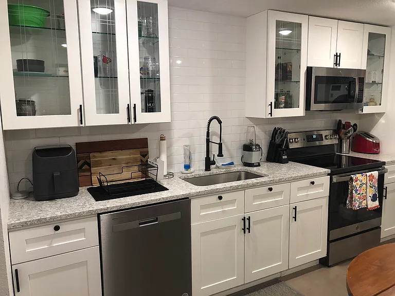 475 E 9th Ave #20 — Photo 1