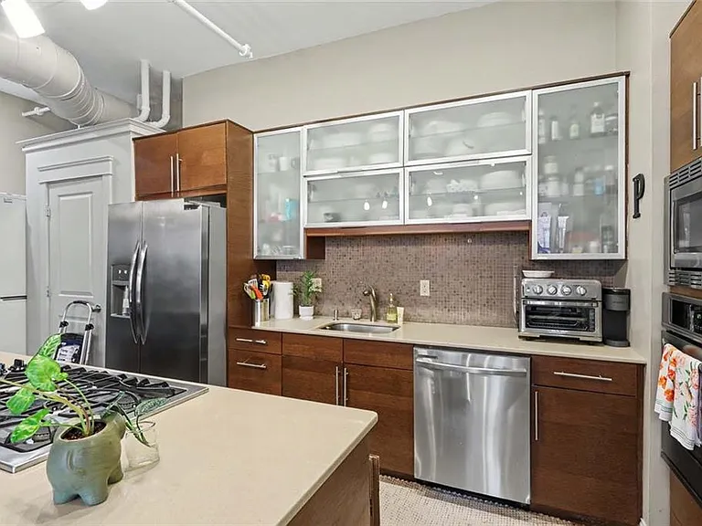 62 Orange St #3 — Photo 7