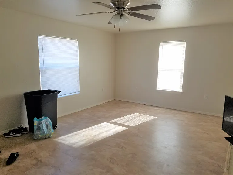 505 N Cedar St — Photo 2