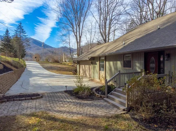 66 Woodcrest Cir, Franklin, NC 28734