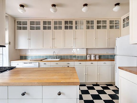 5th image of 353 W 56th St Ph A