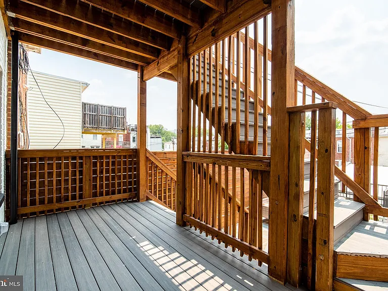 520 Irving St NW — Photo 44