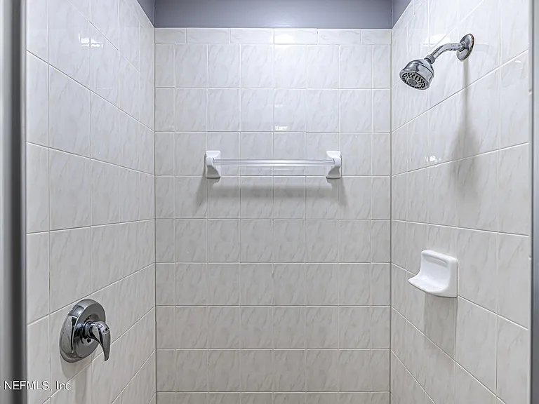 2243 Trailwood Dr — Photo 38
